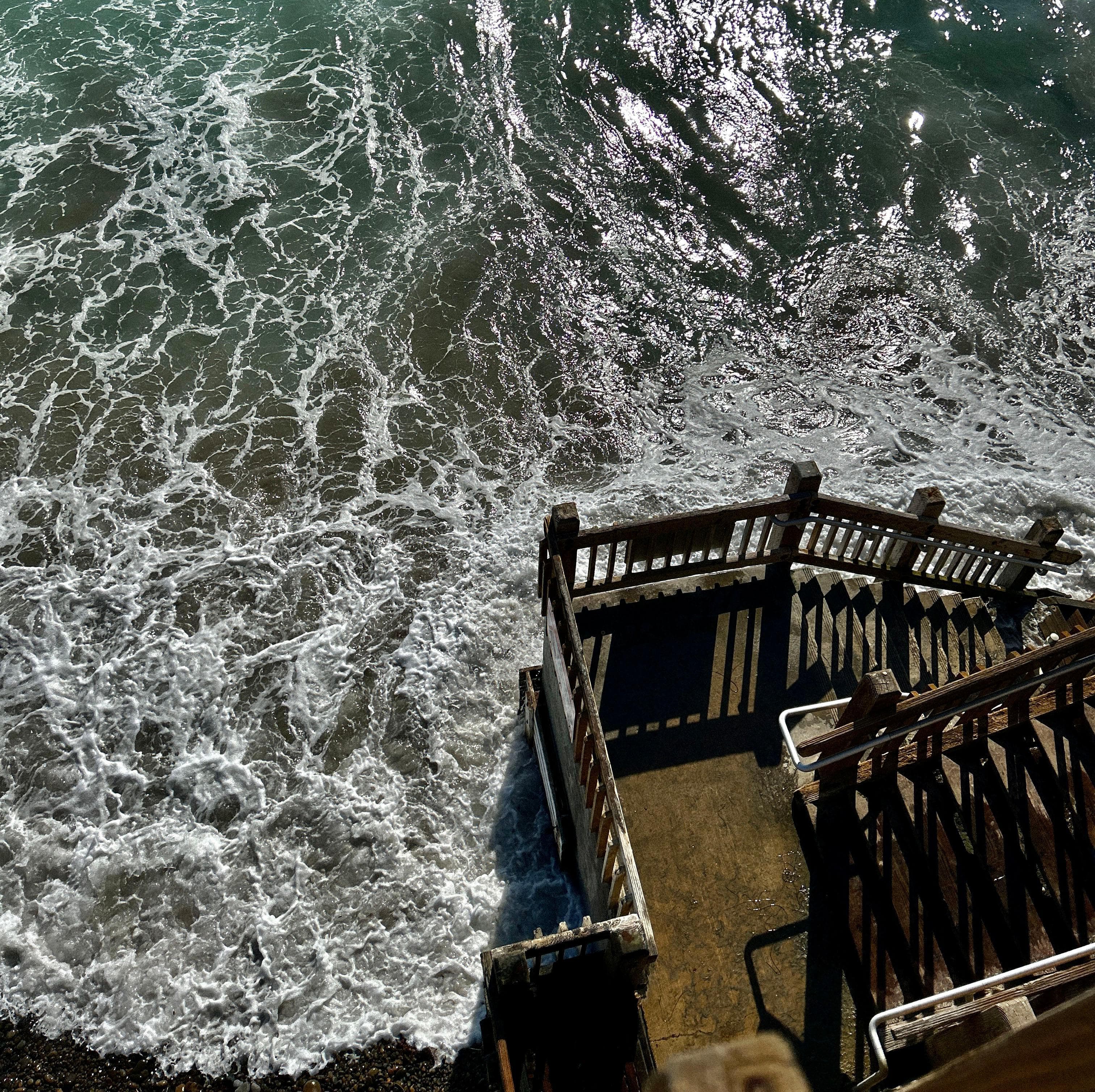 foamo surf banner
